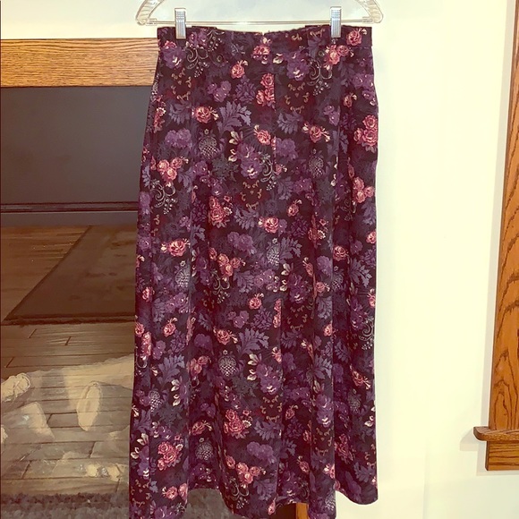 Christopher & Banks Dresses & Skirts - Prairie floral skirt size Medium